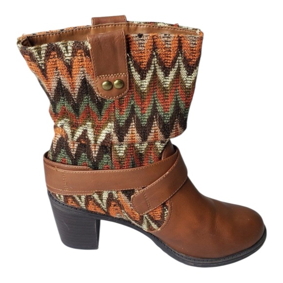 Soda Aztec Tapestry Chunky Heel Baggy Buckle Boots – Size 7.5 - Picture 5 of 16